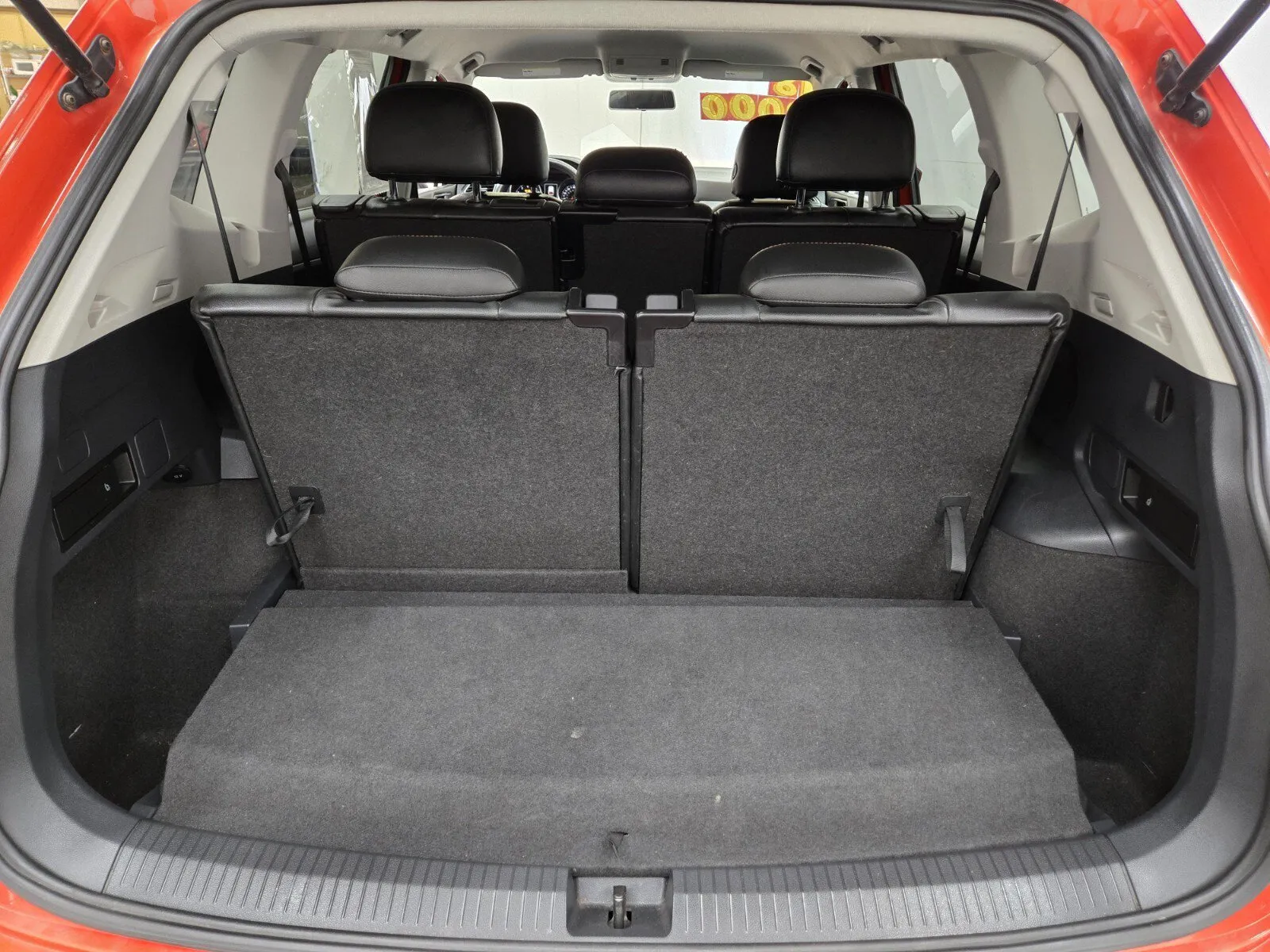 2018 Volkswagen Tiguan S - Photo 10