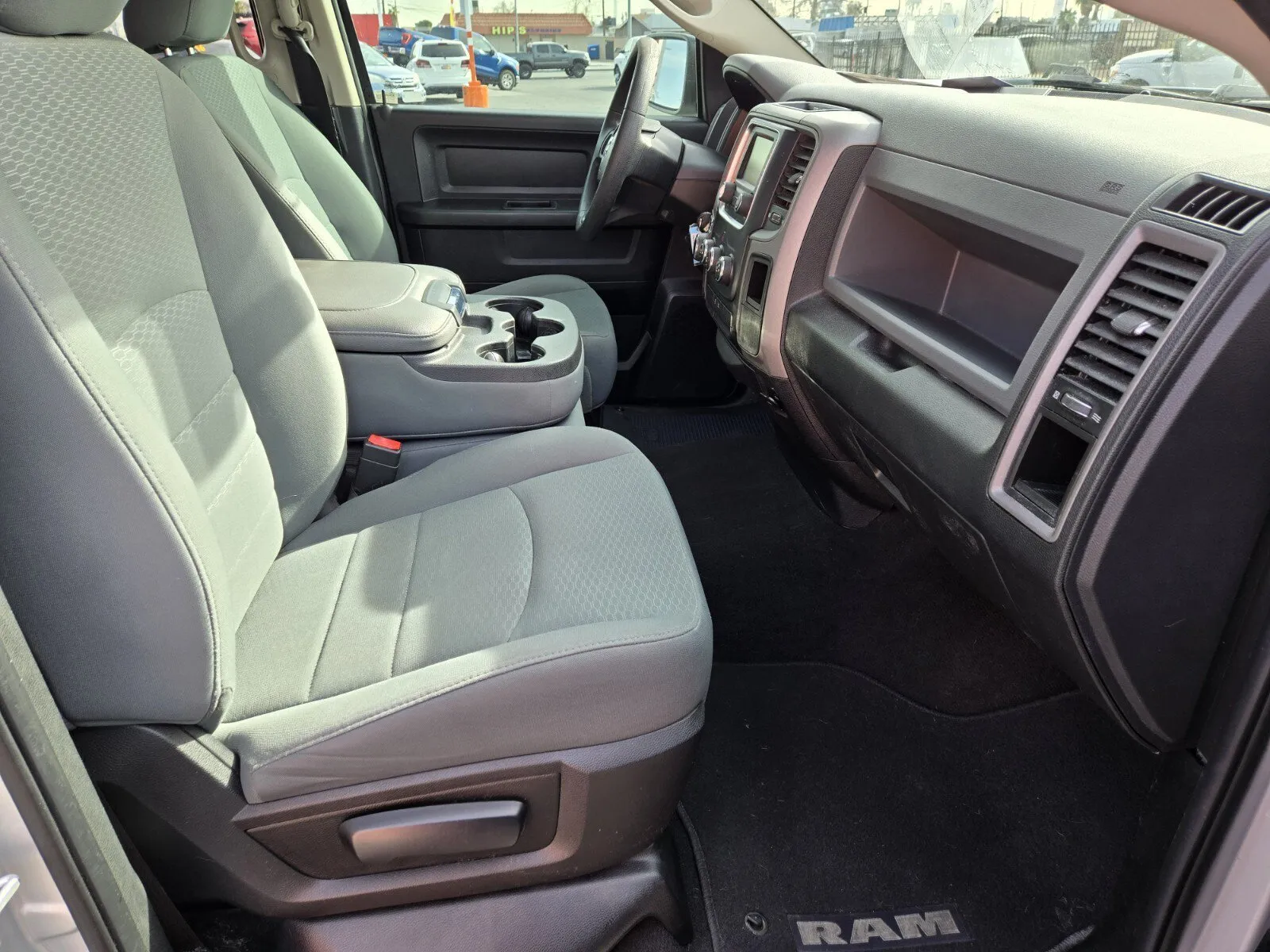 2017 RAM Ram 1500 Pickup Express - Photo 12