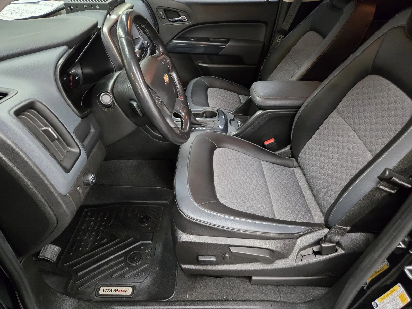Chevrolet Colorado photo 7