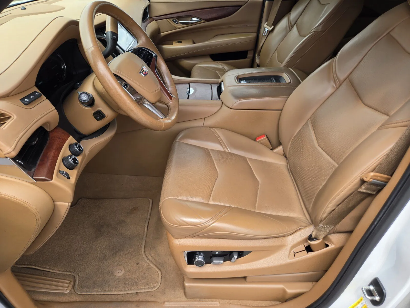 Cadillac Escalade photo 6