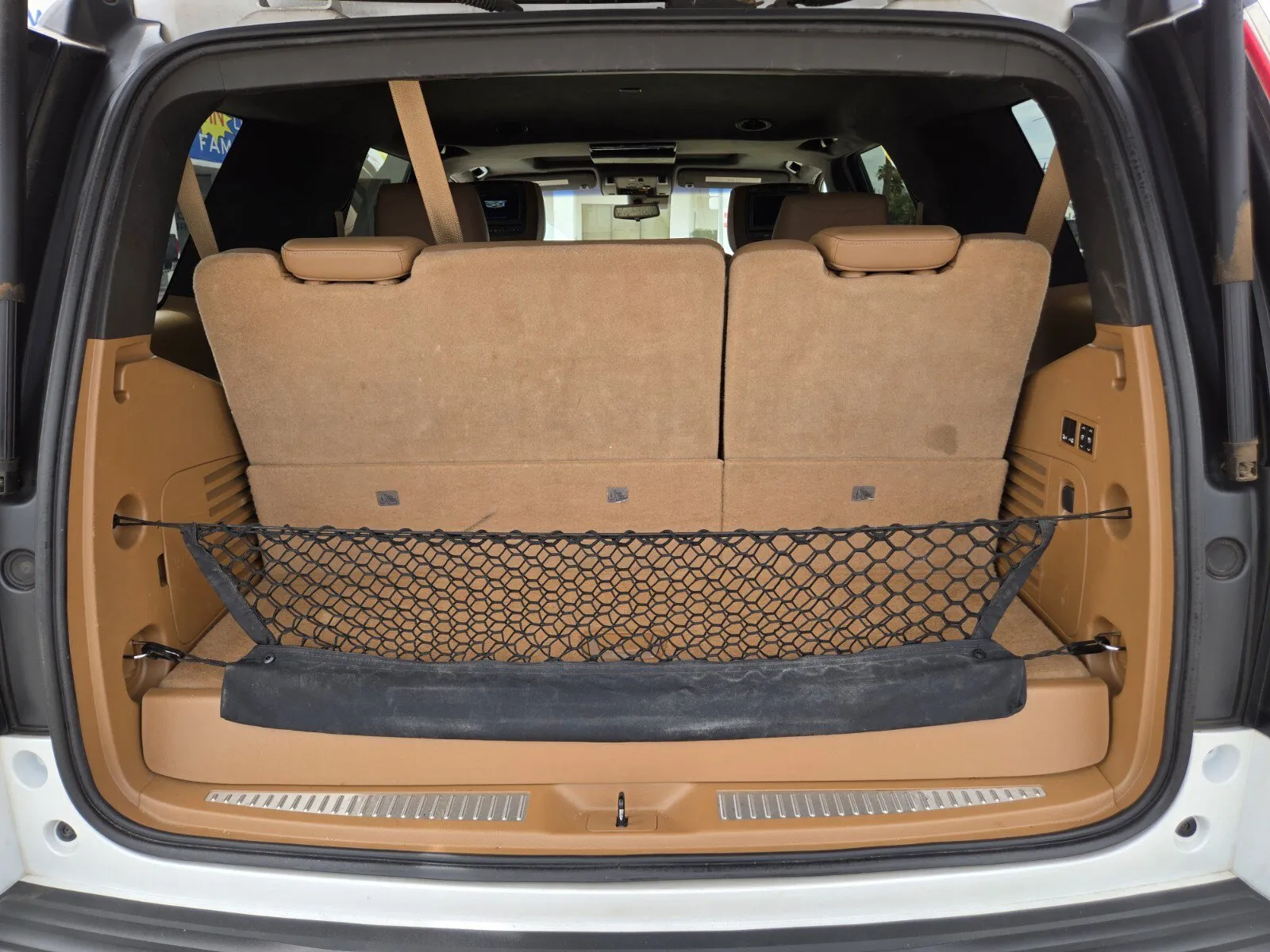 Cadillac Escalade photo 11