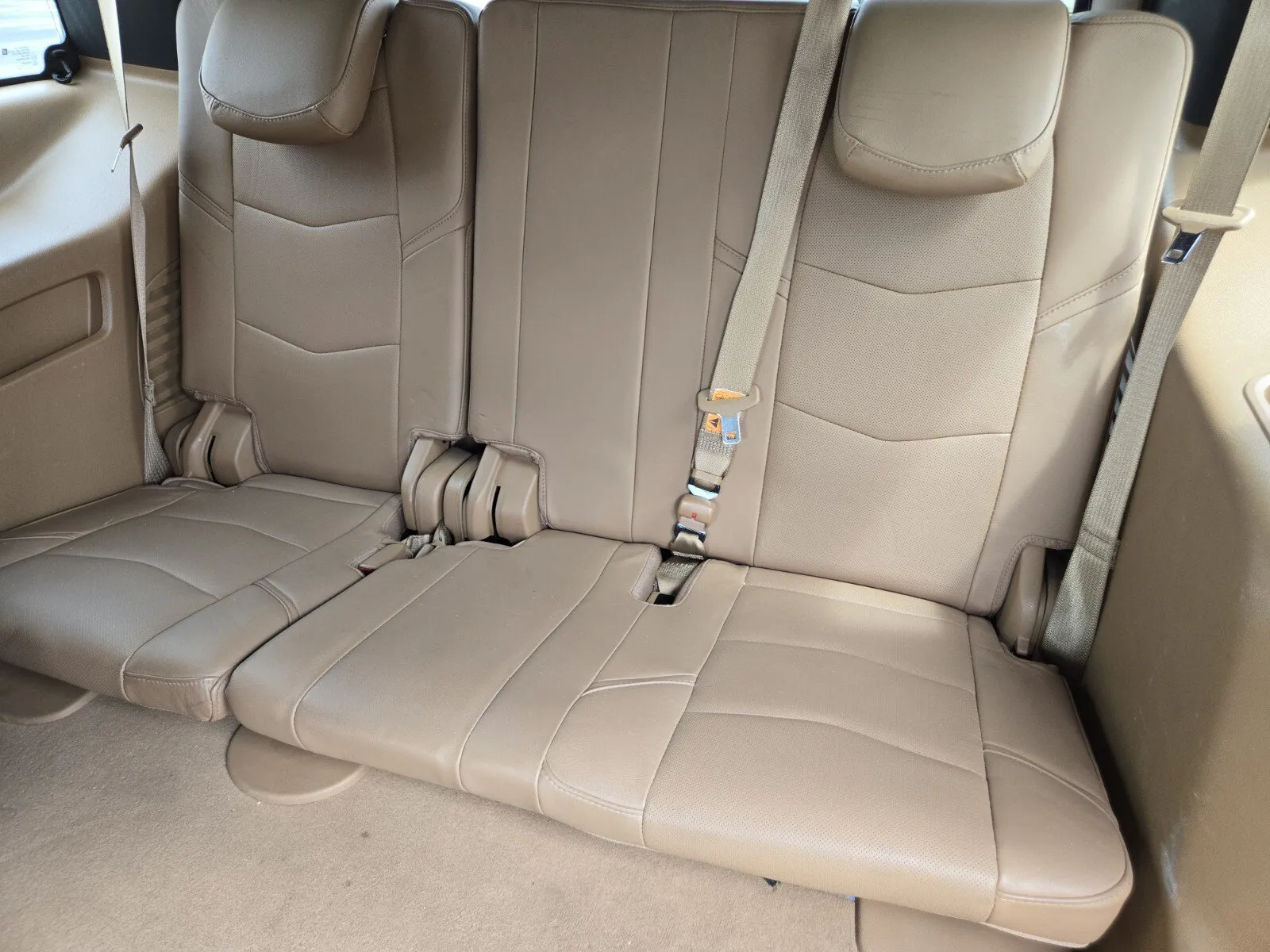 Cadillac Escalade photo 9