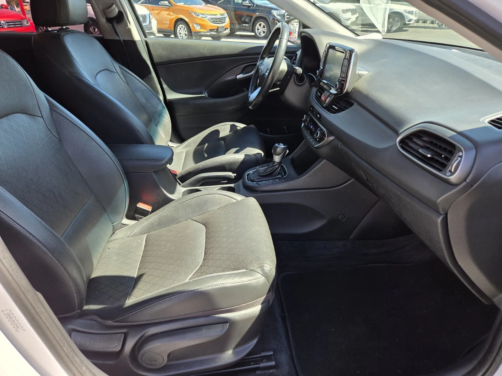 Hyundai Elantra GT photo 13