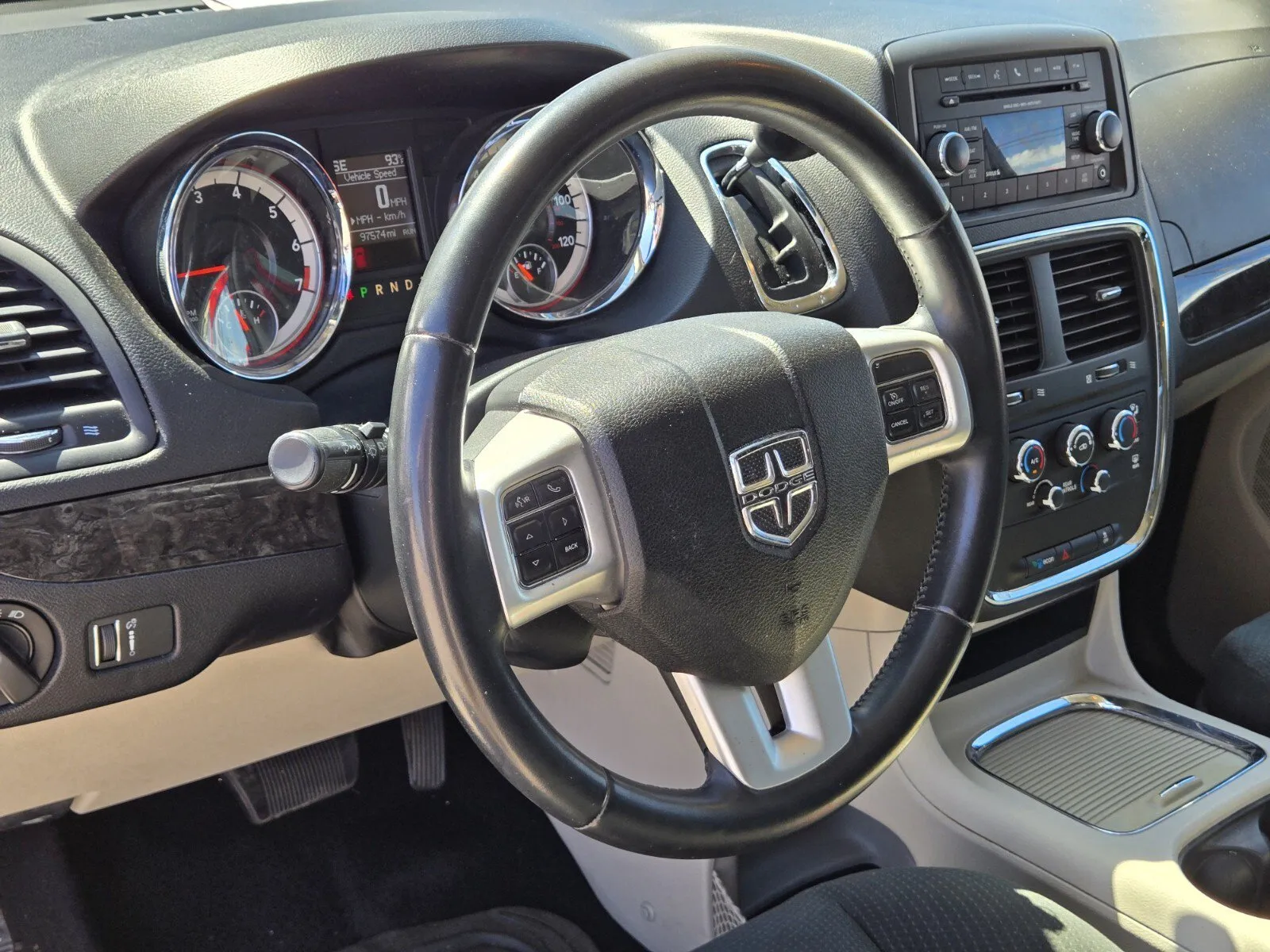 Dodge Grand Caravan photo 16