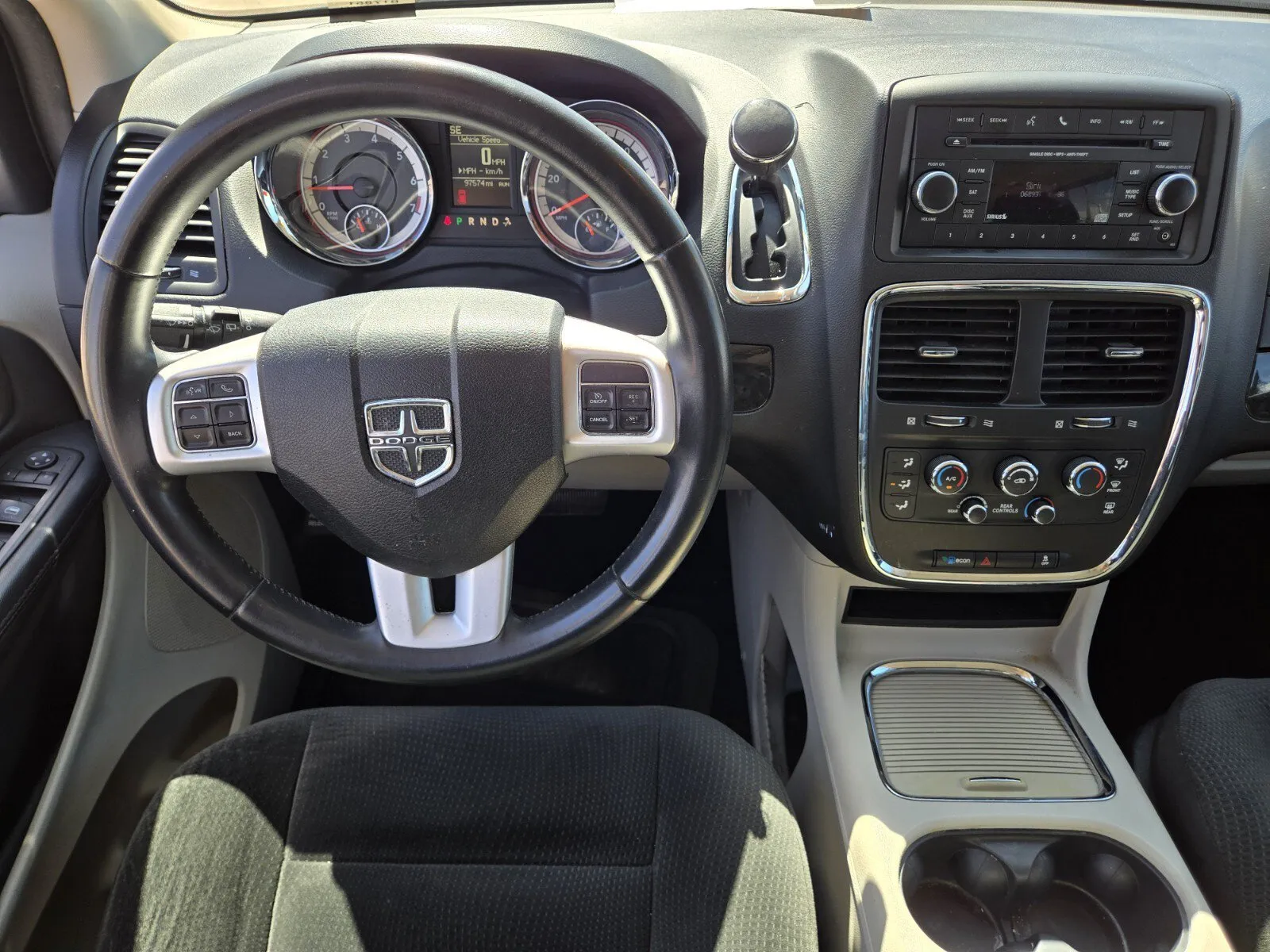 Dodge Grand Caravan photo 10