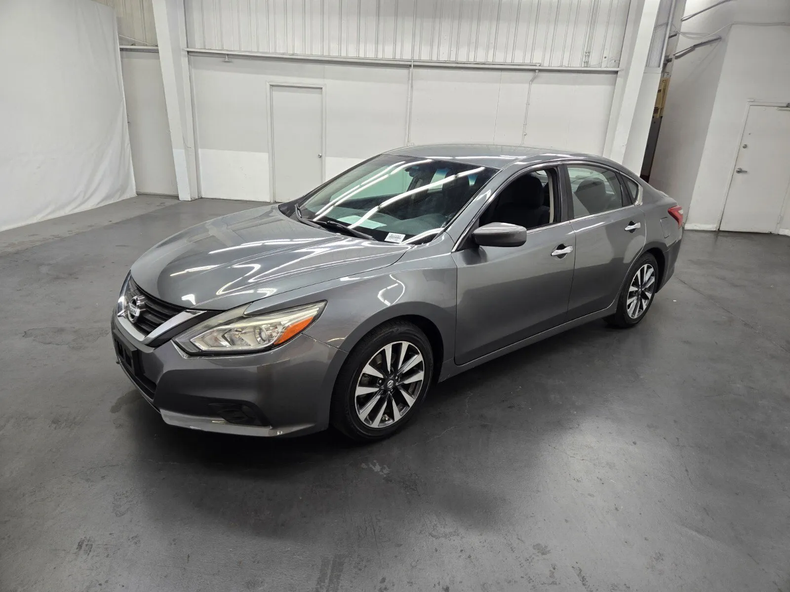 Gray 2017 Nissan Altima 2.5 SV for sale in Las Vegas, NV