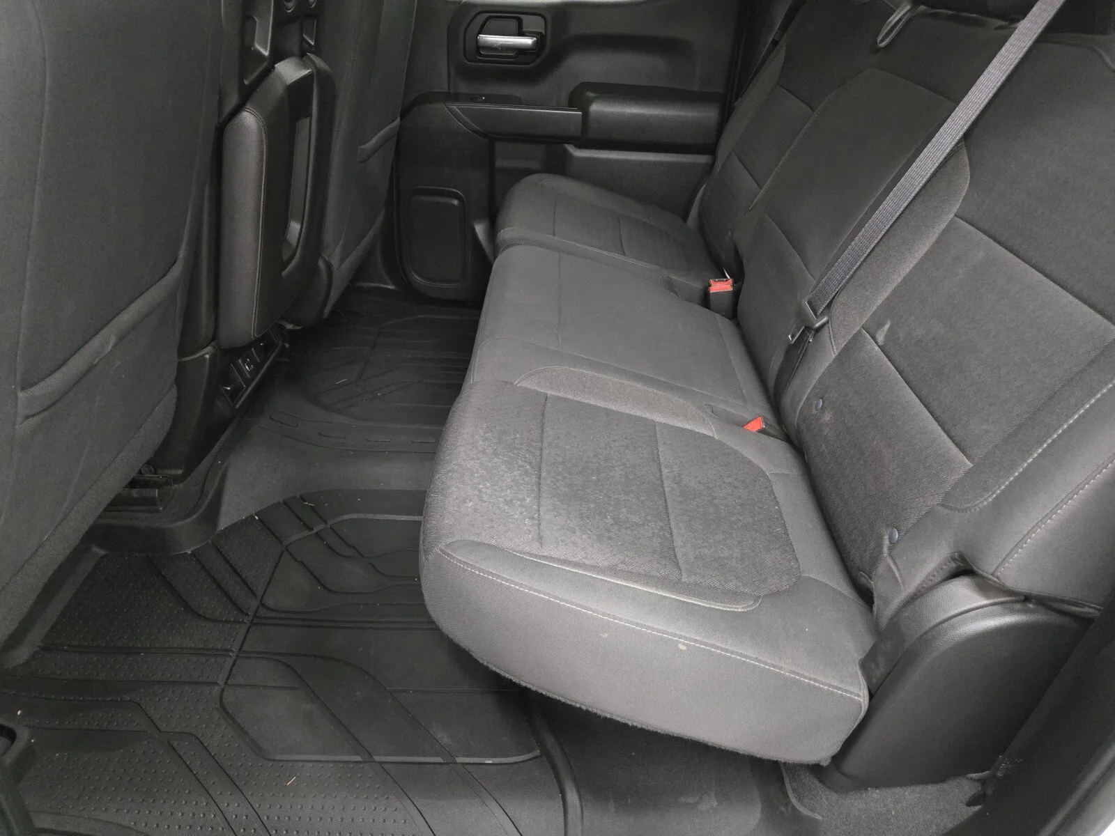 Chevrolet Silverado photo 8