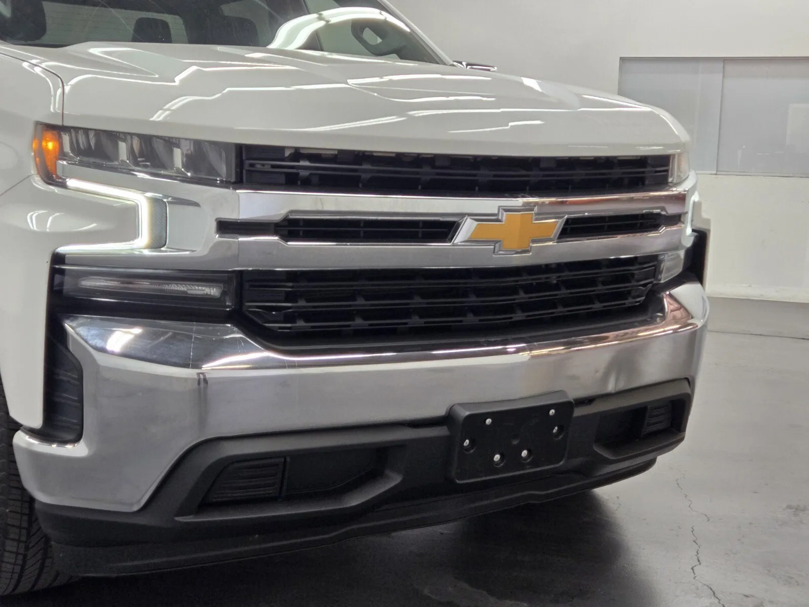 Chevrolet Silverado photo 5