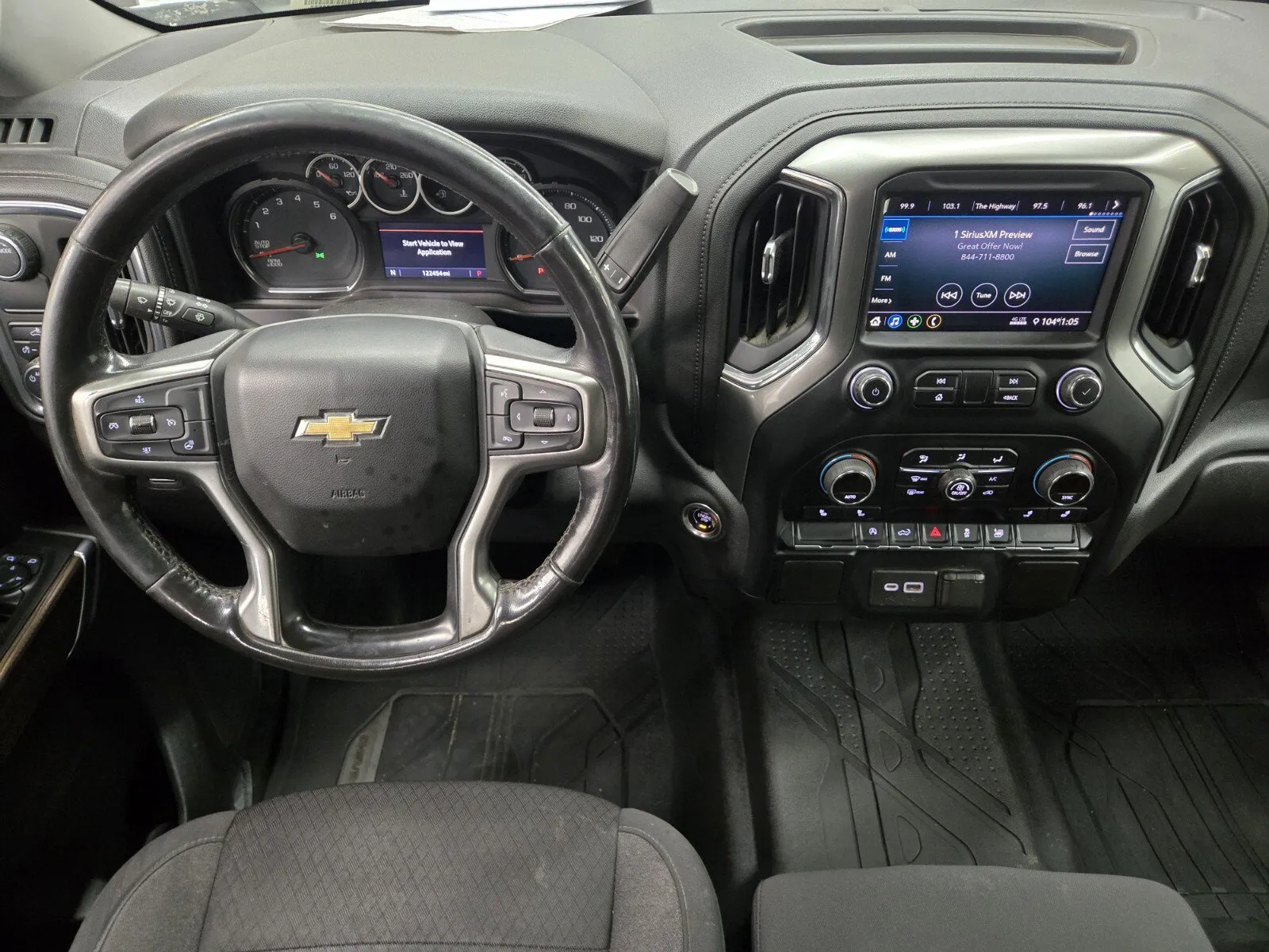 Chevrolet Silverado photo 9