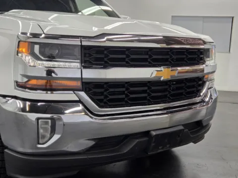More photos of 2017 Chevrolet Silverado 1500 LT at Baja Auto Sales West, NV
