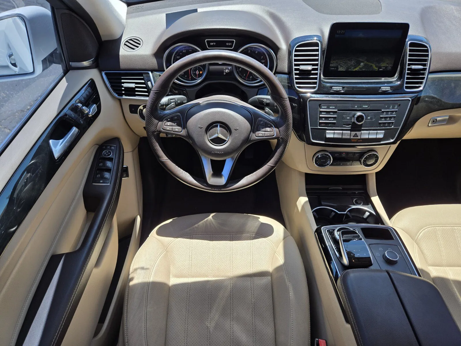 Mercedes-Benz GLE photo 10