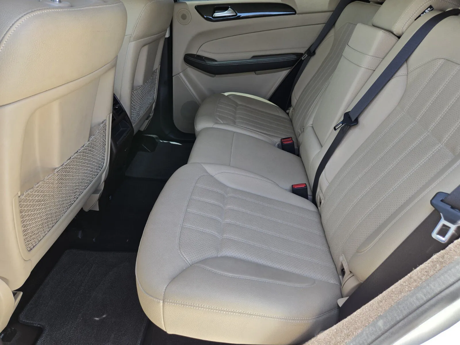 Mercedes-Benz GLE photo 9