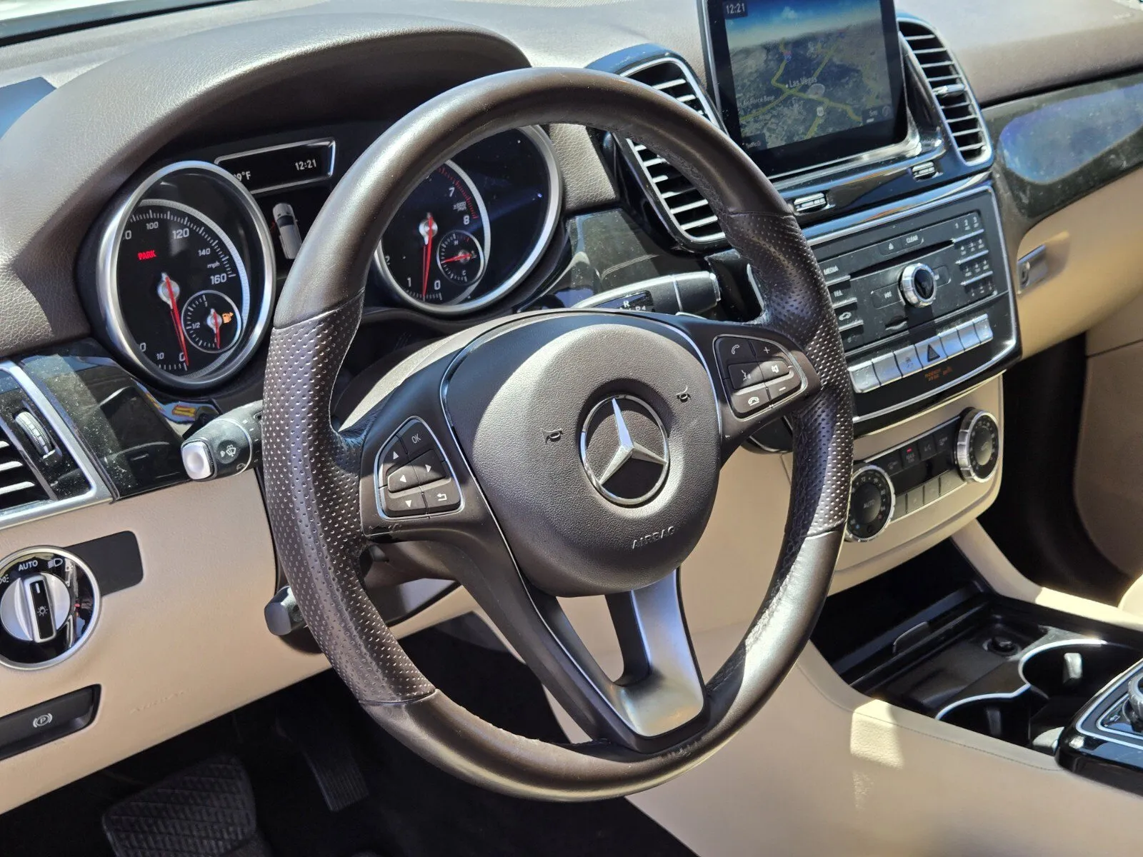 Mercedes-Benz GLE photo 16