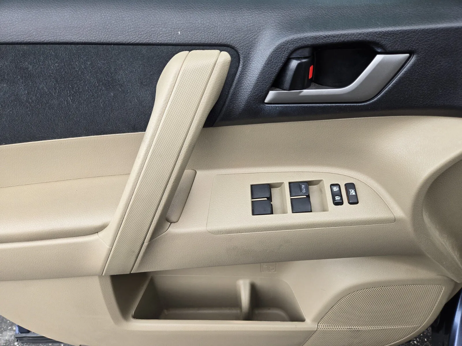Toyota Highlander photo 15
