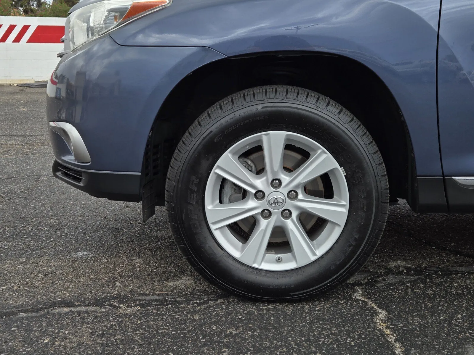 Toyota Highlander photo 6