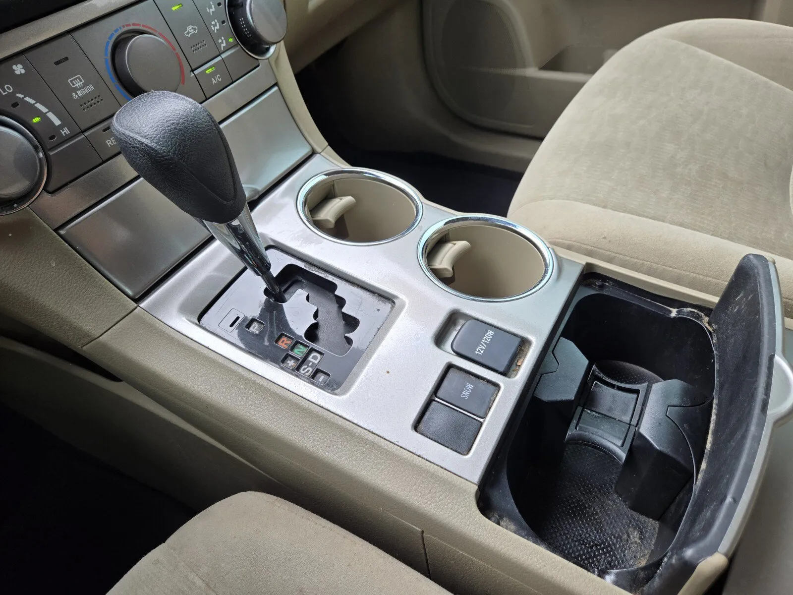 Toyota Highlander photo 19