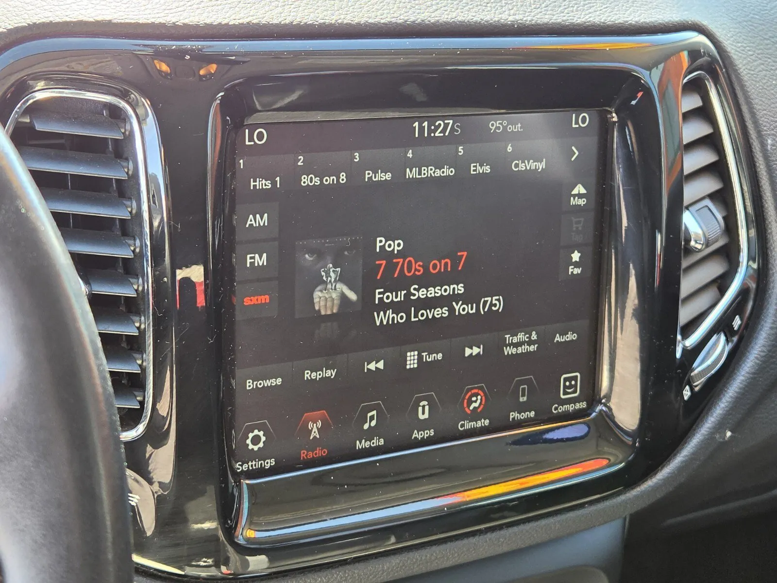 Jeep Compass photo 18