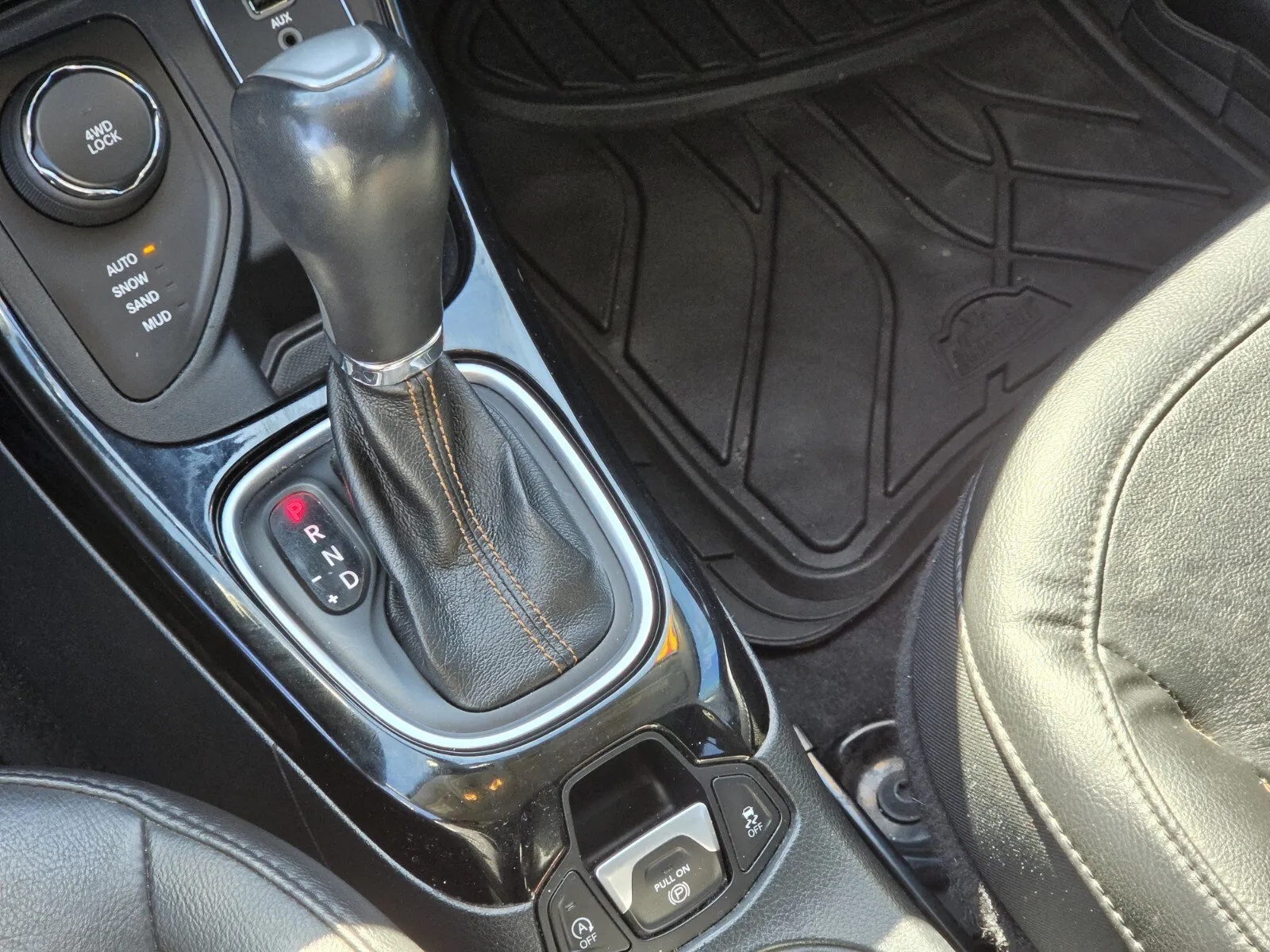 Jeep Compass photo 21