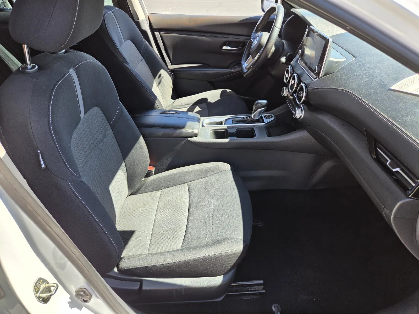 Nissan Sentra photo 12