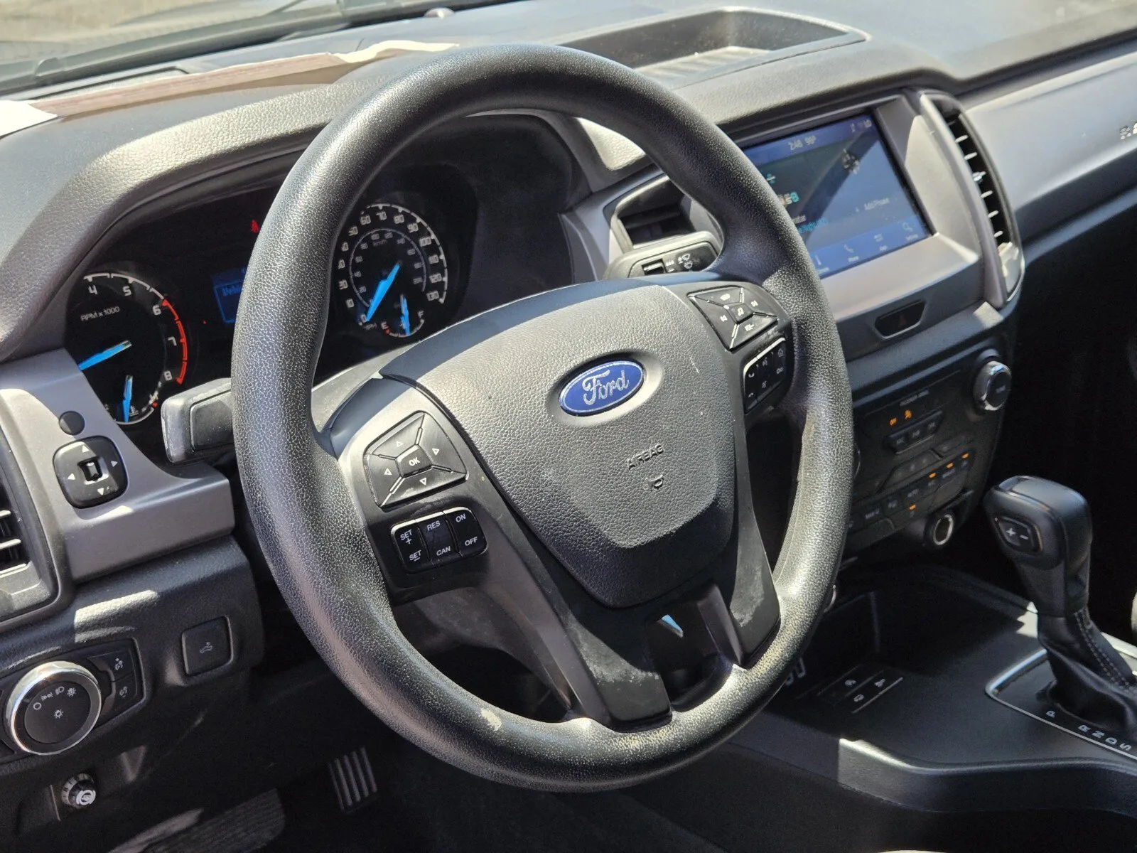 Ford Ranger photo 15