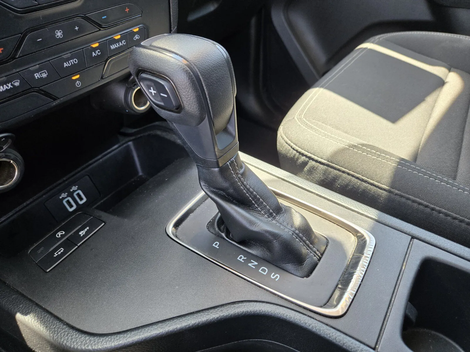 Ford Ranger photo 19