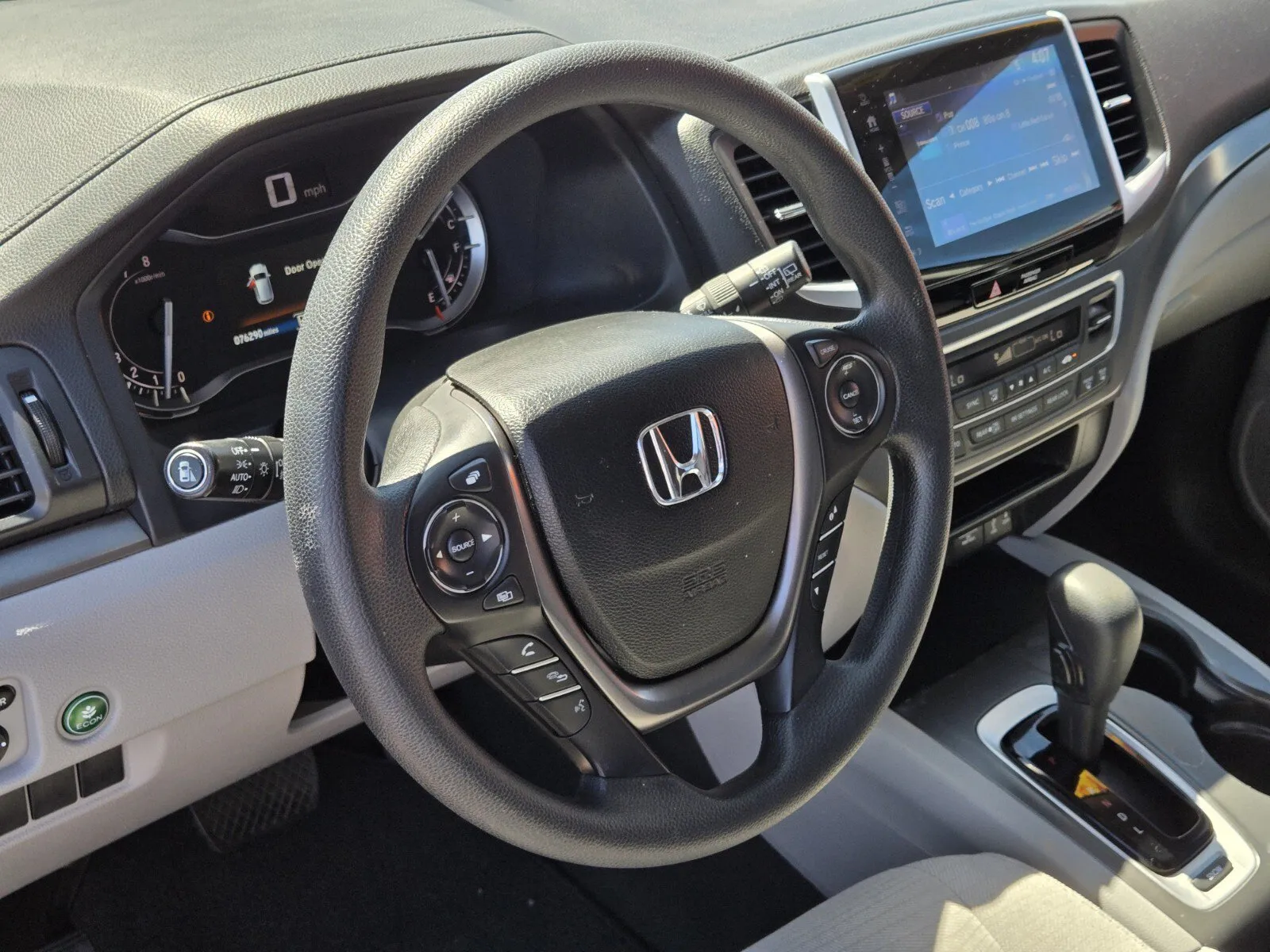 Honda Pilot photo 16