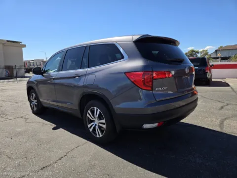 Baja Auto Sales