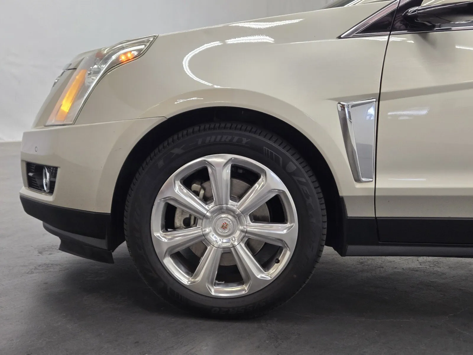 Cadillac SRX photo 5