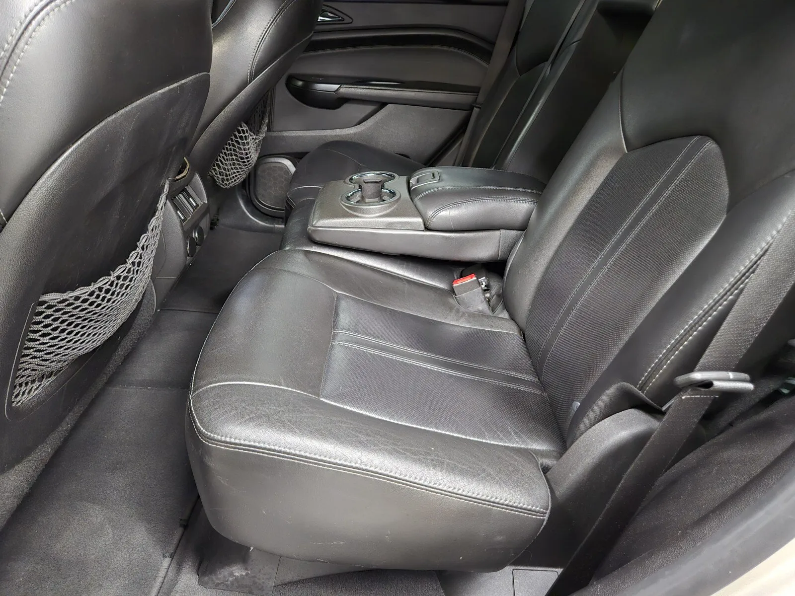 Cadillac SRX photo 7