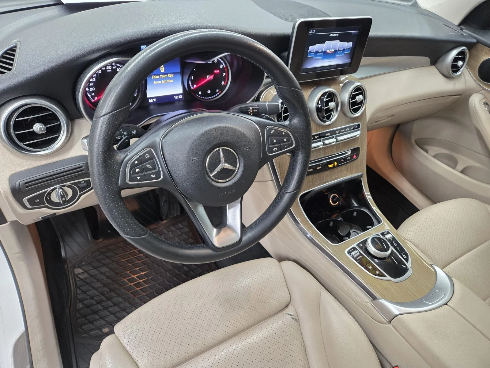 Mercedes-Benz GLC photo 8