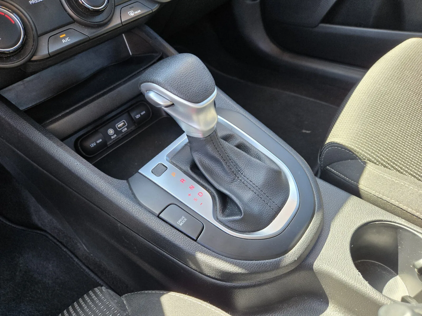 Kia Forte photo 21