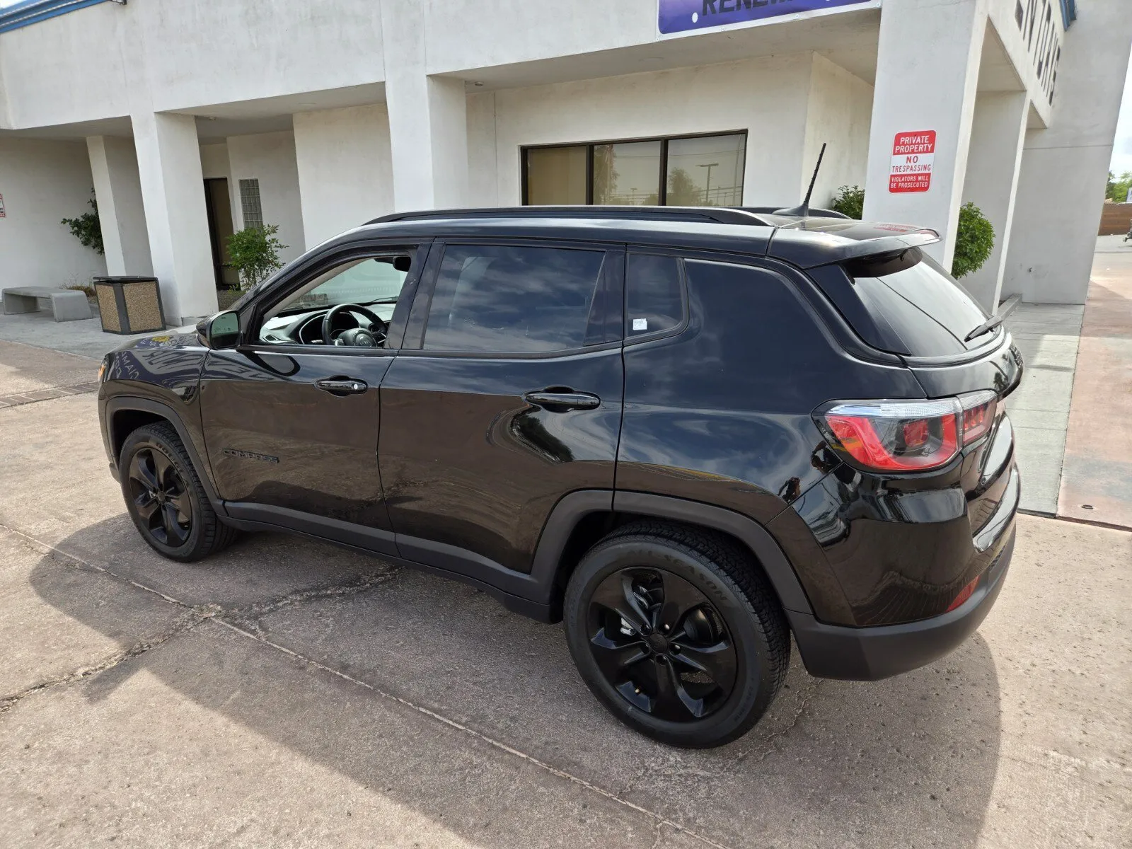 Jeep Compass photo 3
