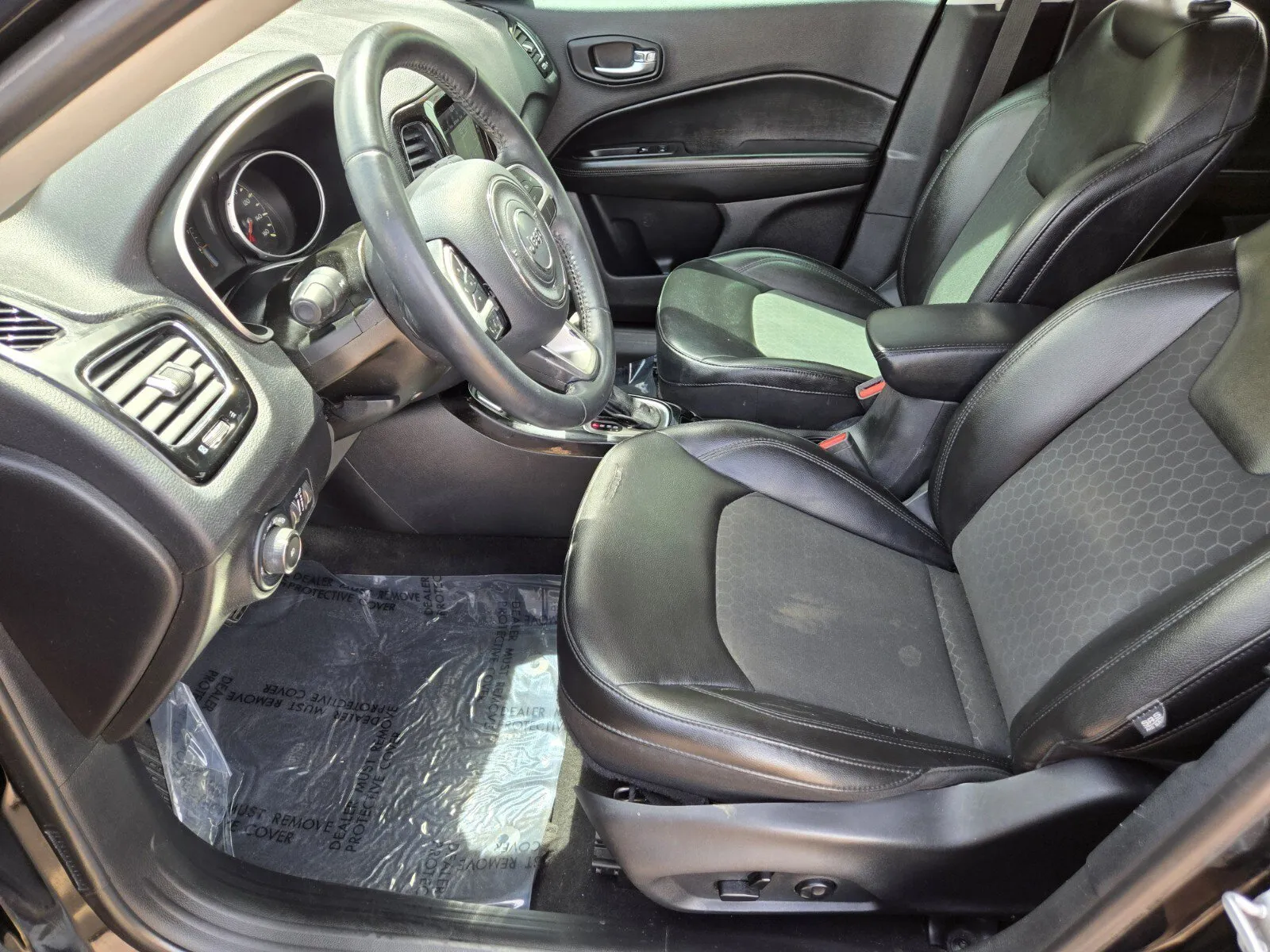 Jeep Compass photo 7
