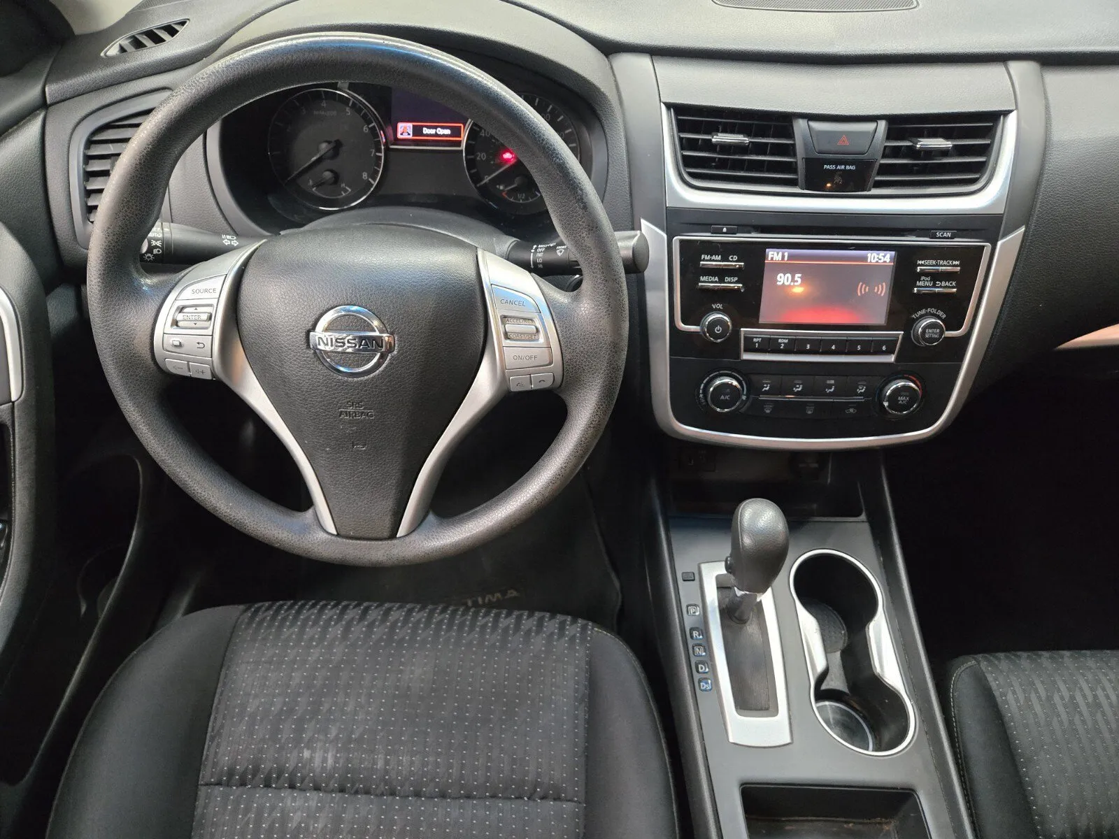 Nissan Altima photo 9