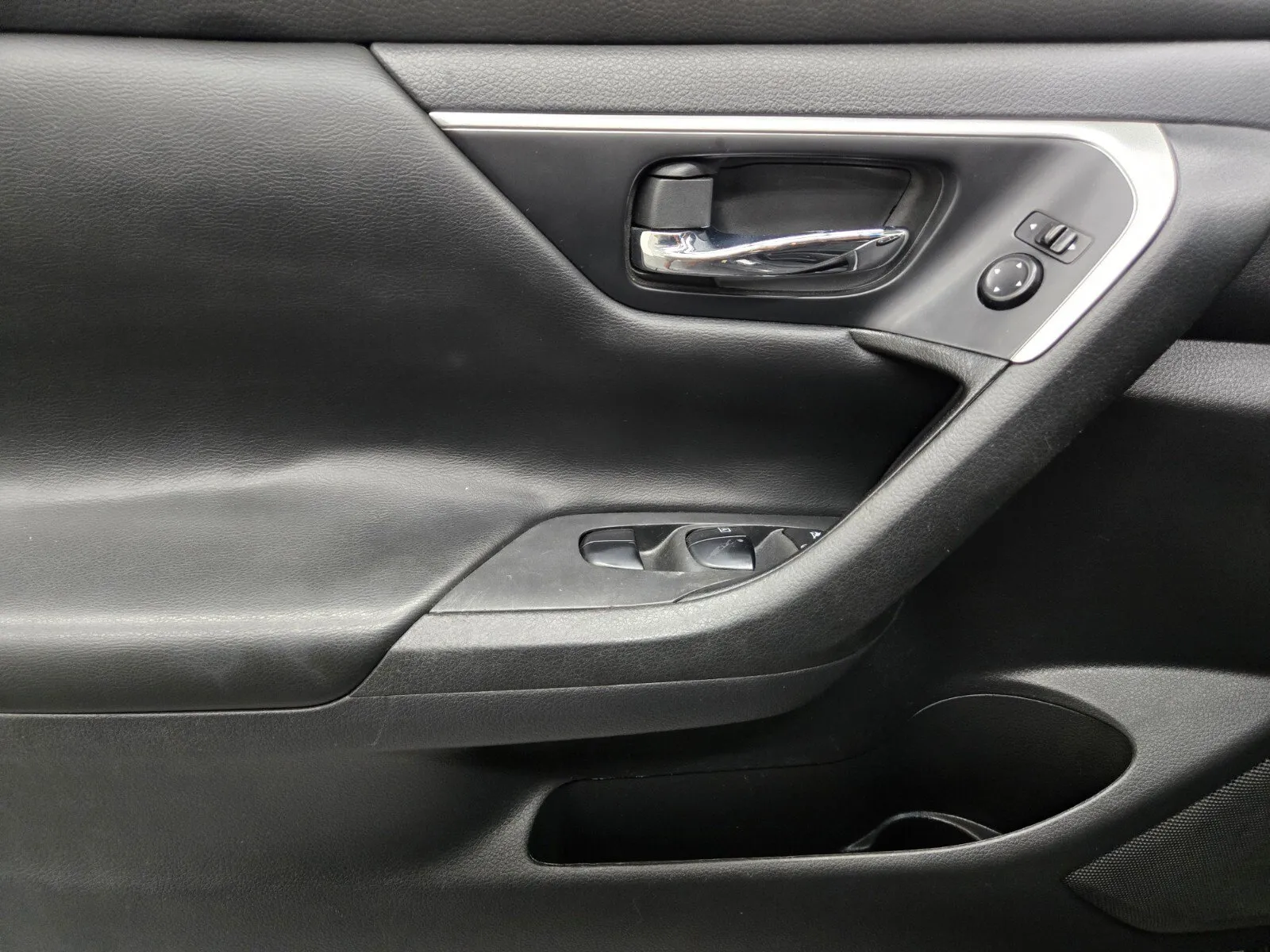Nissan Altima photo 14