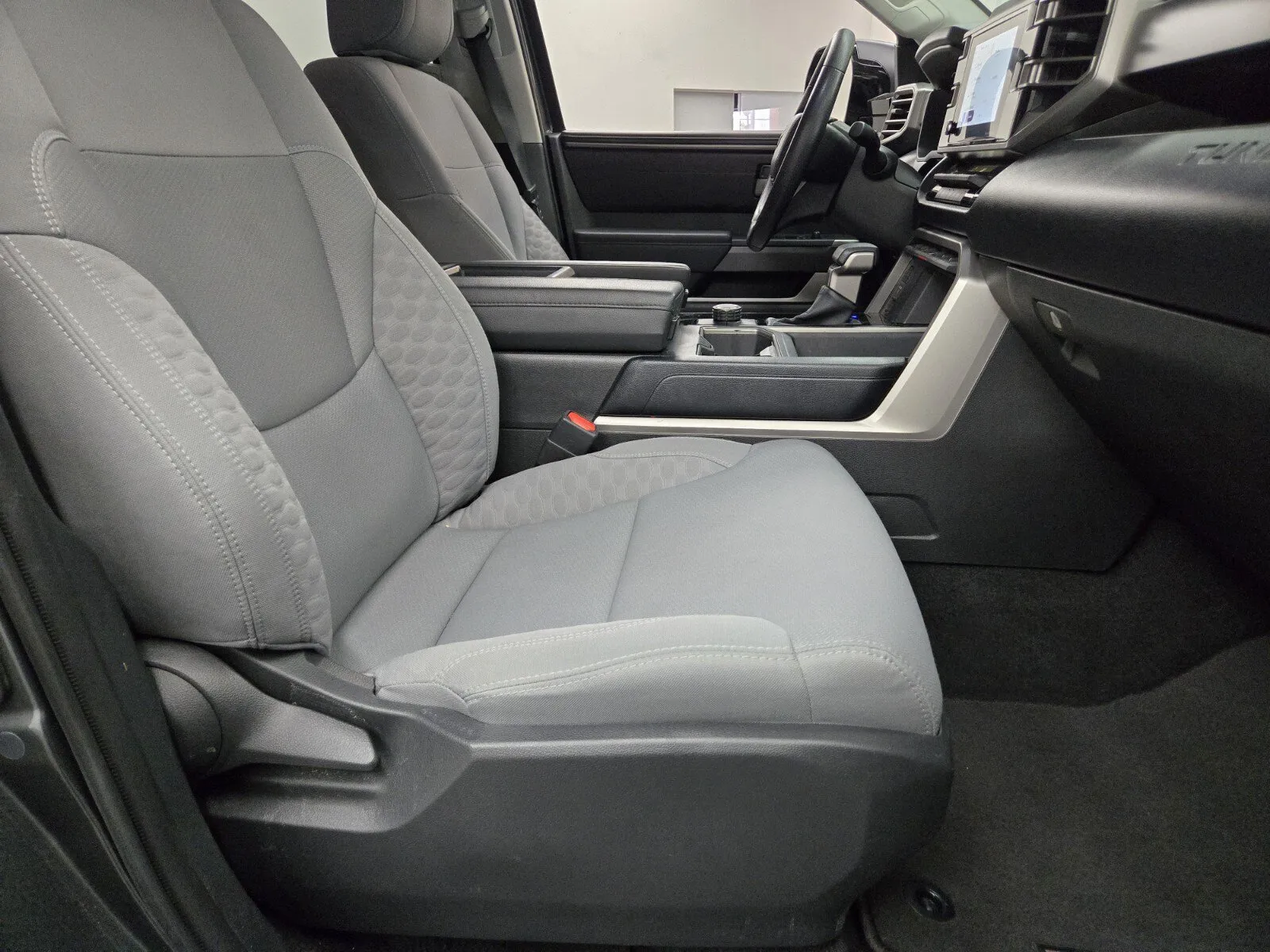 Toyota Tundra photo 12