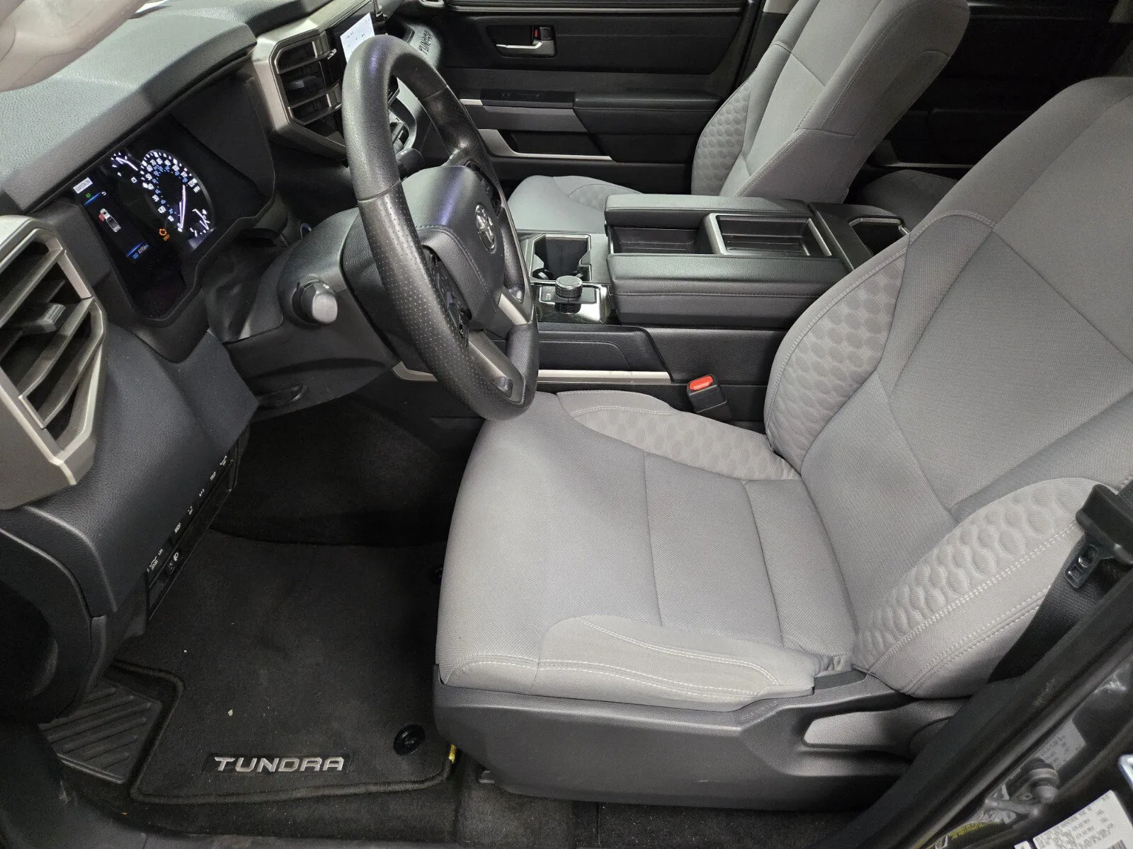 Toyota Tundra photo 7