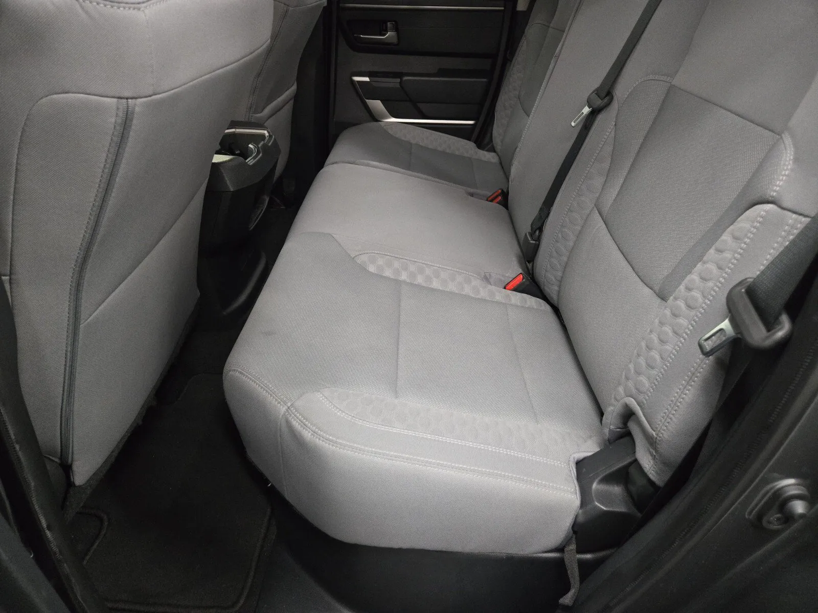 Toyota Tundra photo 8
