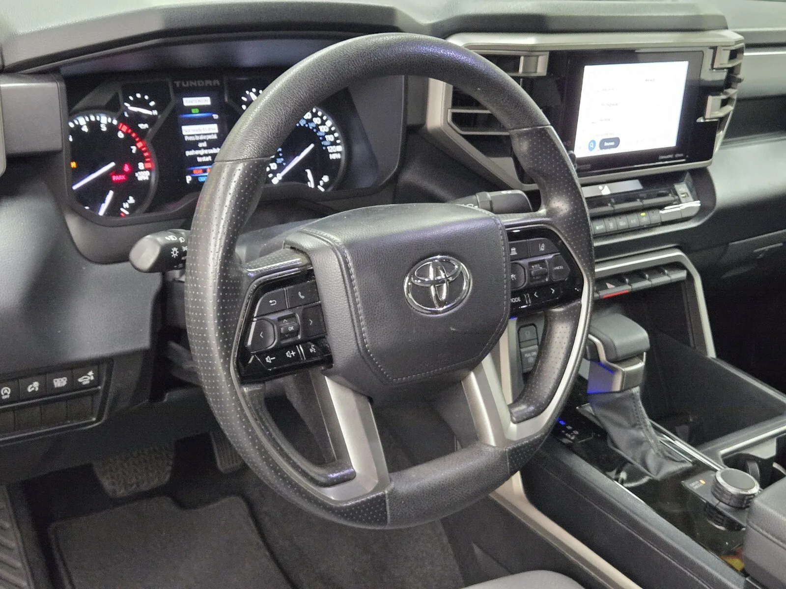 Toyota Tundra photo 15