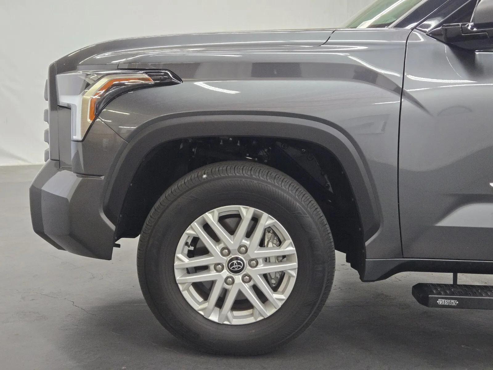 Toyota Tundra photo 6