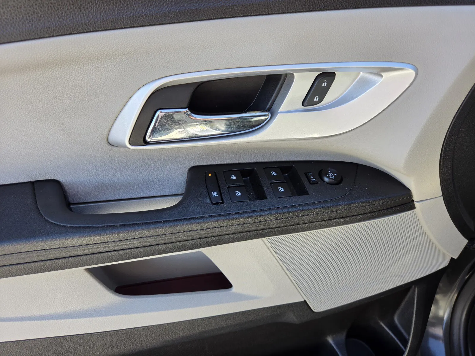 Chevrolet Equinox photo 14