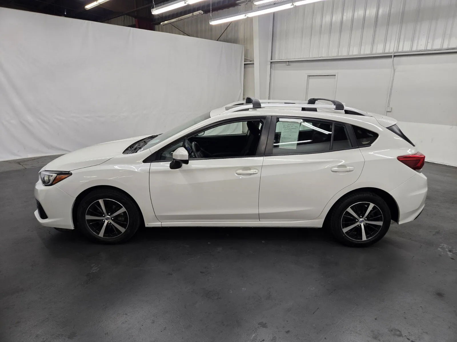 Subaru Impreza photo 2