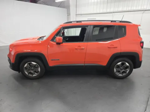 Photos of 2018 Jeep Renegade Latitude for sale in Las Vegas, NV at Baja Auto Sales West