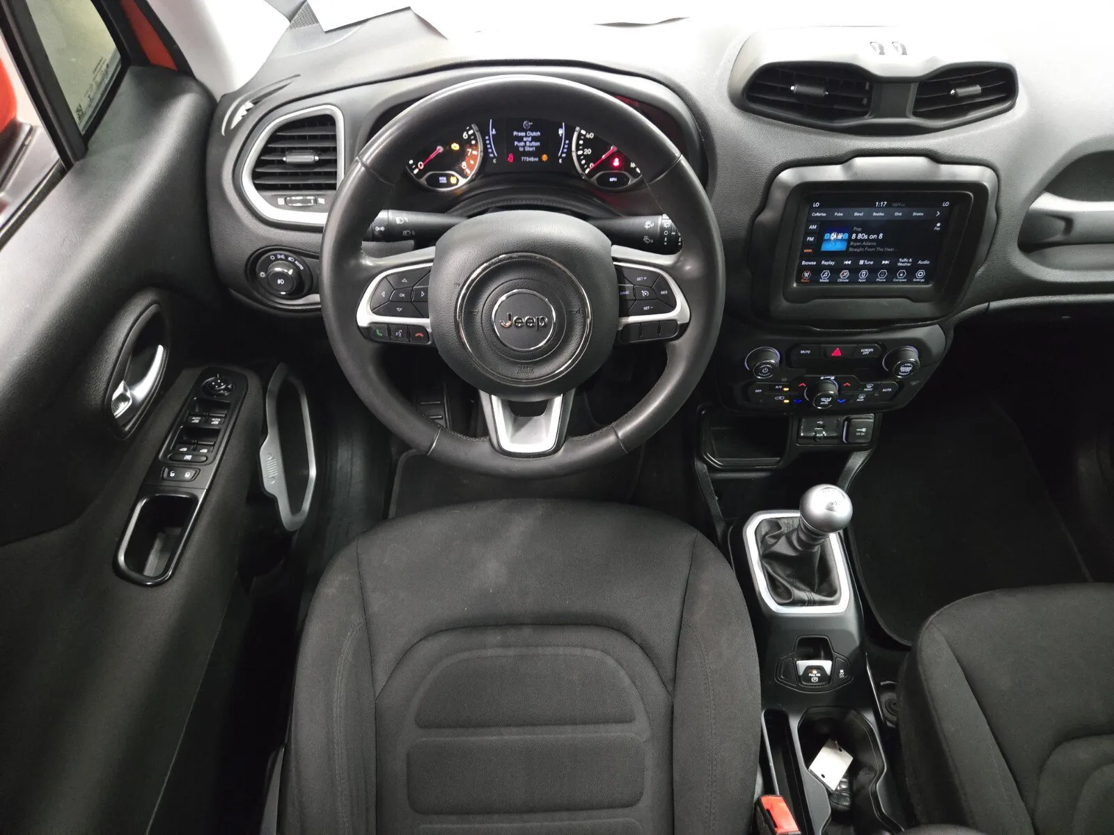Jeep Renegade photo 9