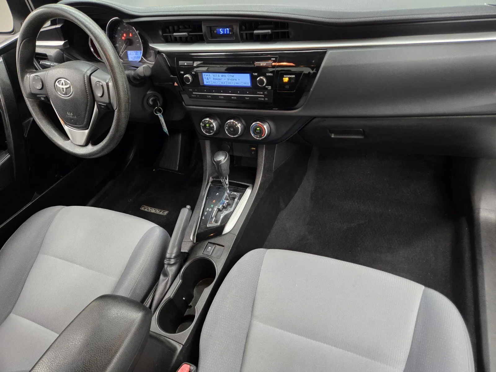 Toyota Corolla photo 13