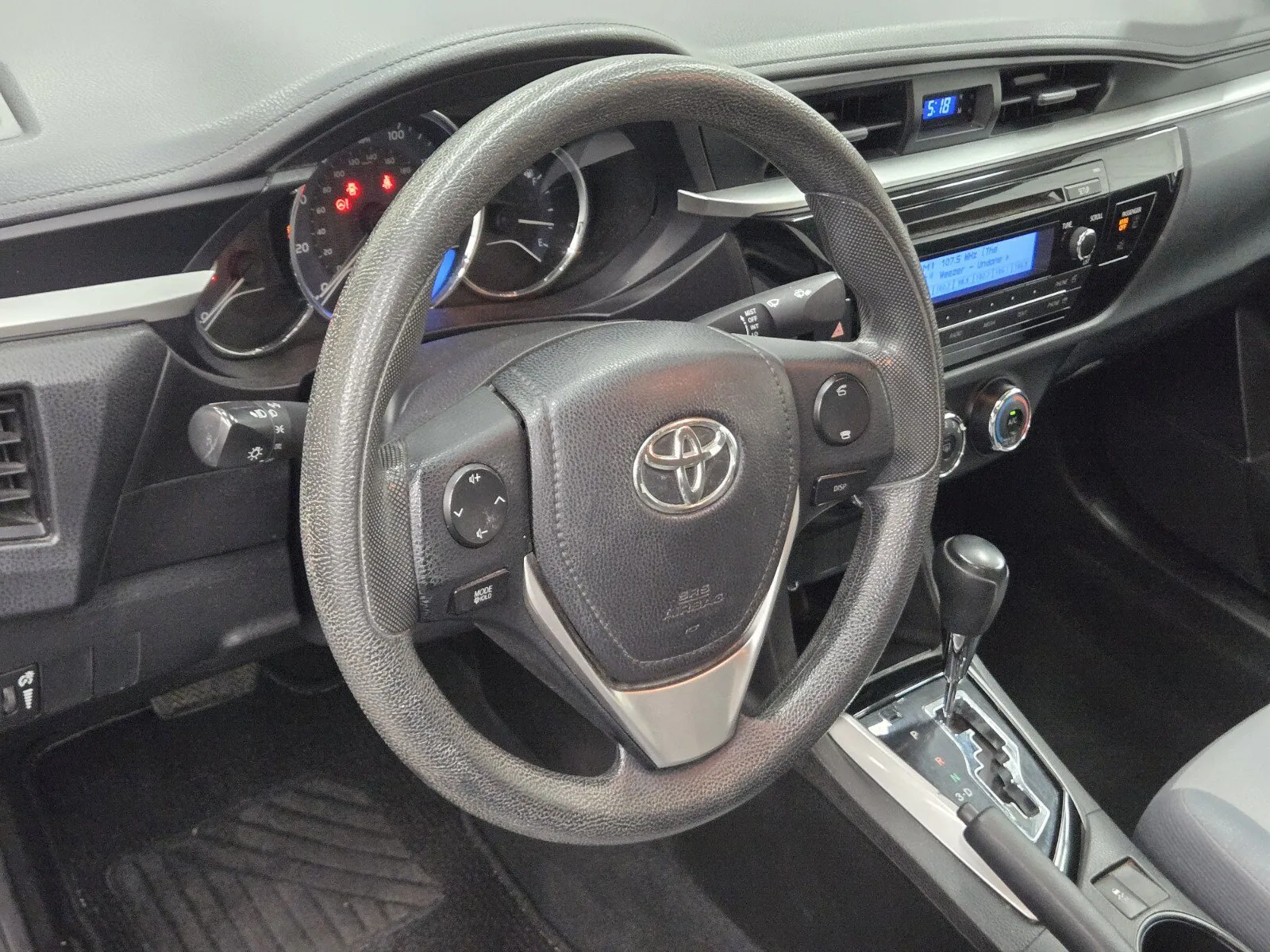Toyota Corolla photo 15