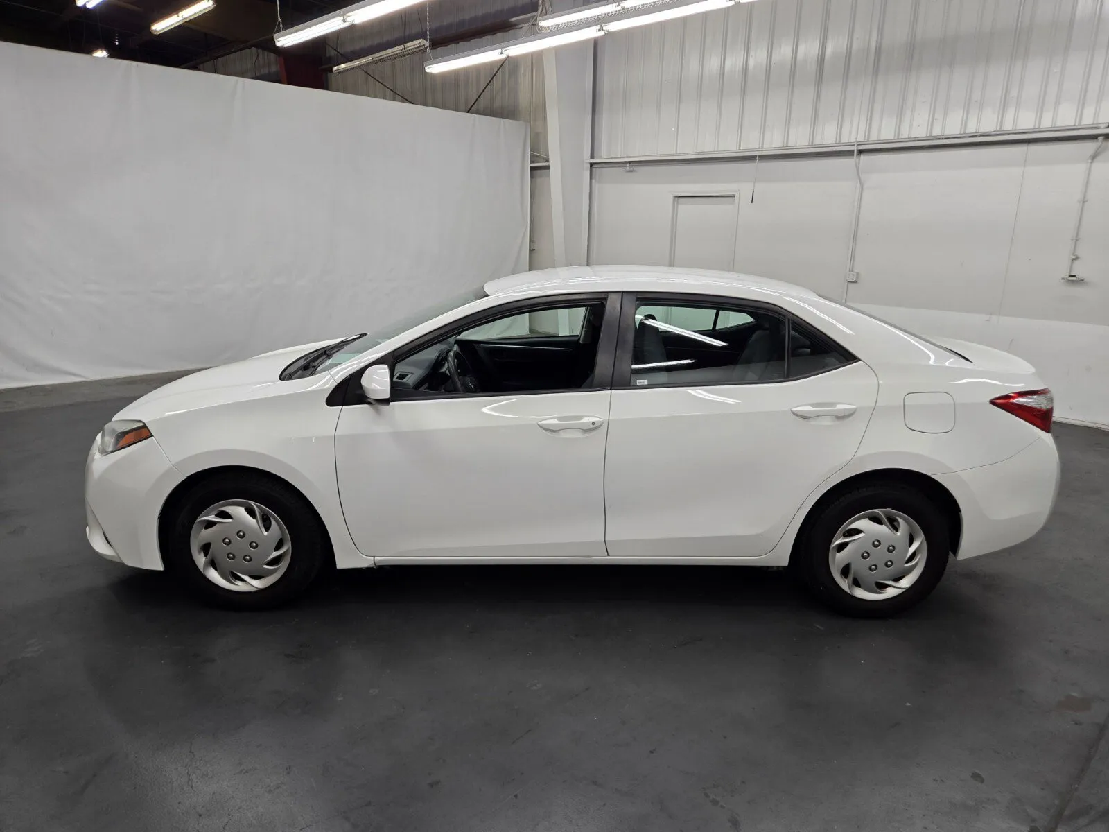 Toyota Corolla photo 2