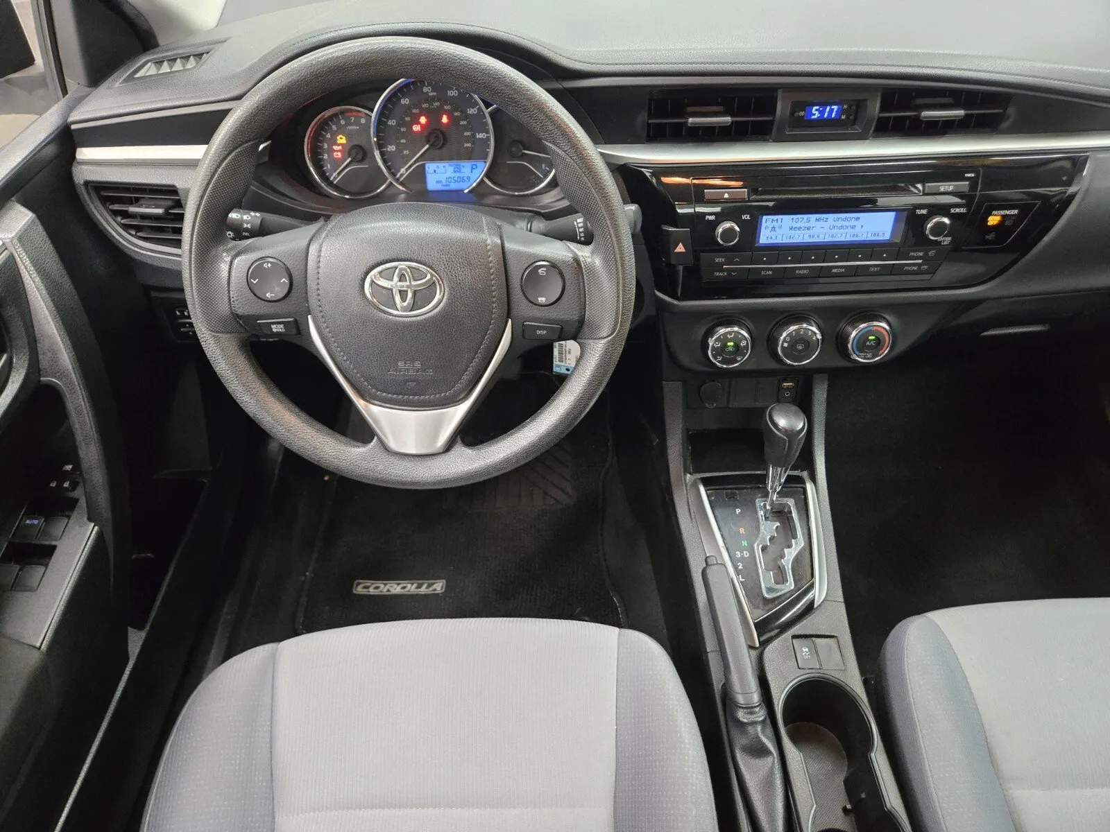 Toyota Corolla photo 9