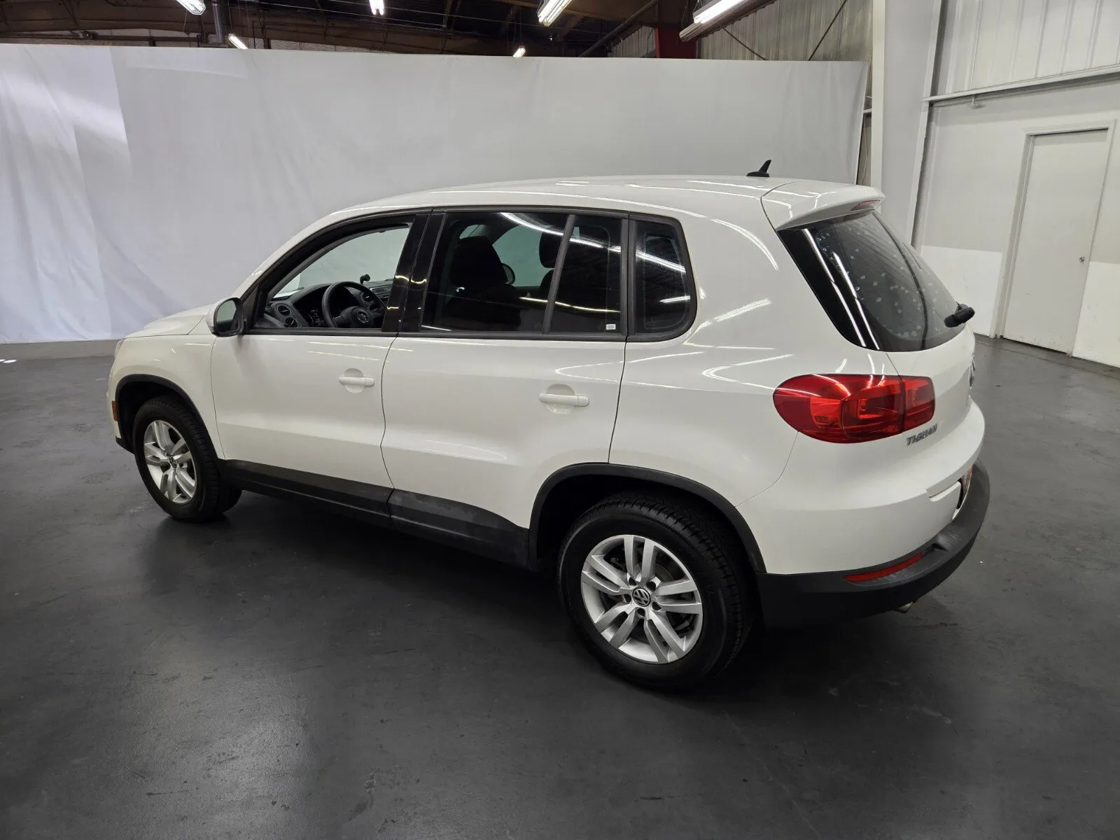 Volkswagen Tiguan photo 3
