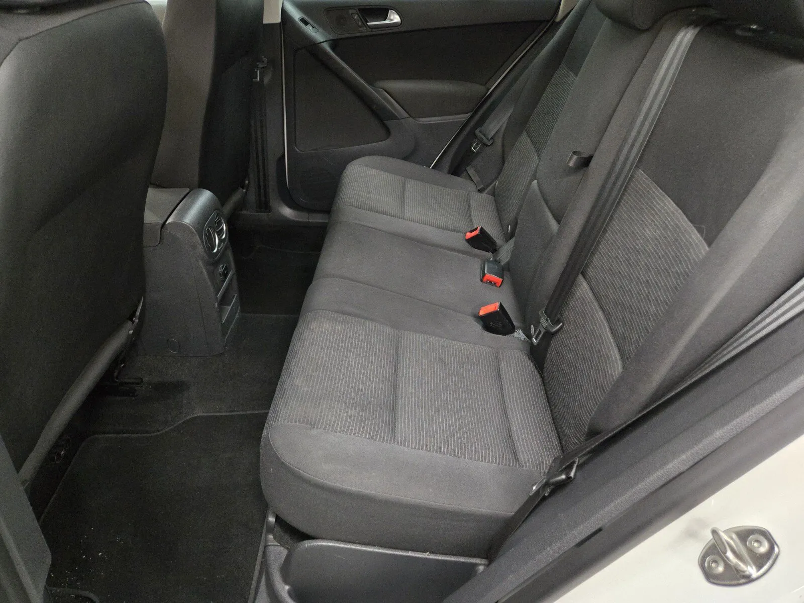 Volkswagen Tiguan photo 8